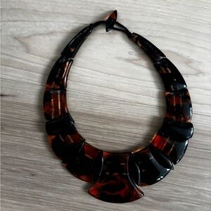 Elegant vintage Tortoiseshell Necklace